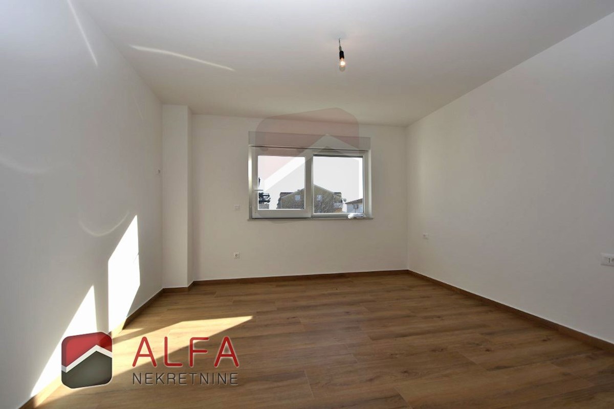 Hrvaška, Vodice, prodaja nova dvojna družinska hiša