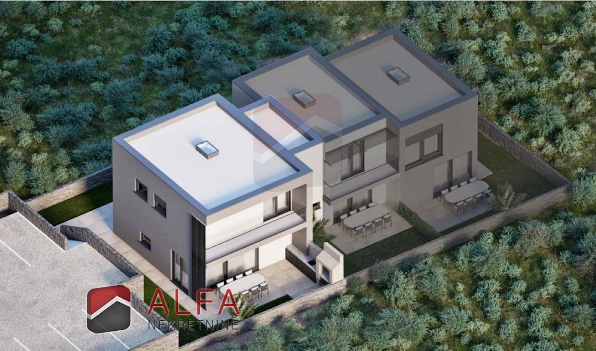Hrvaška, Vodice, NOVOGRADNJA, prodaja dvonadstropna vrstna hiša z lastnim dvoriščem
