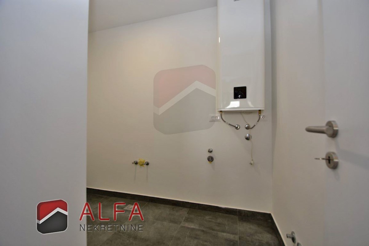 Hrvaška, Vodice, prodaja nova dvojna družinska hiša z bazenom