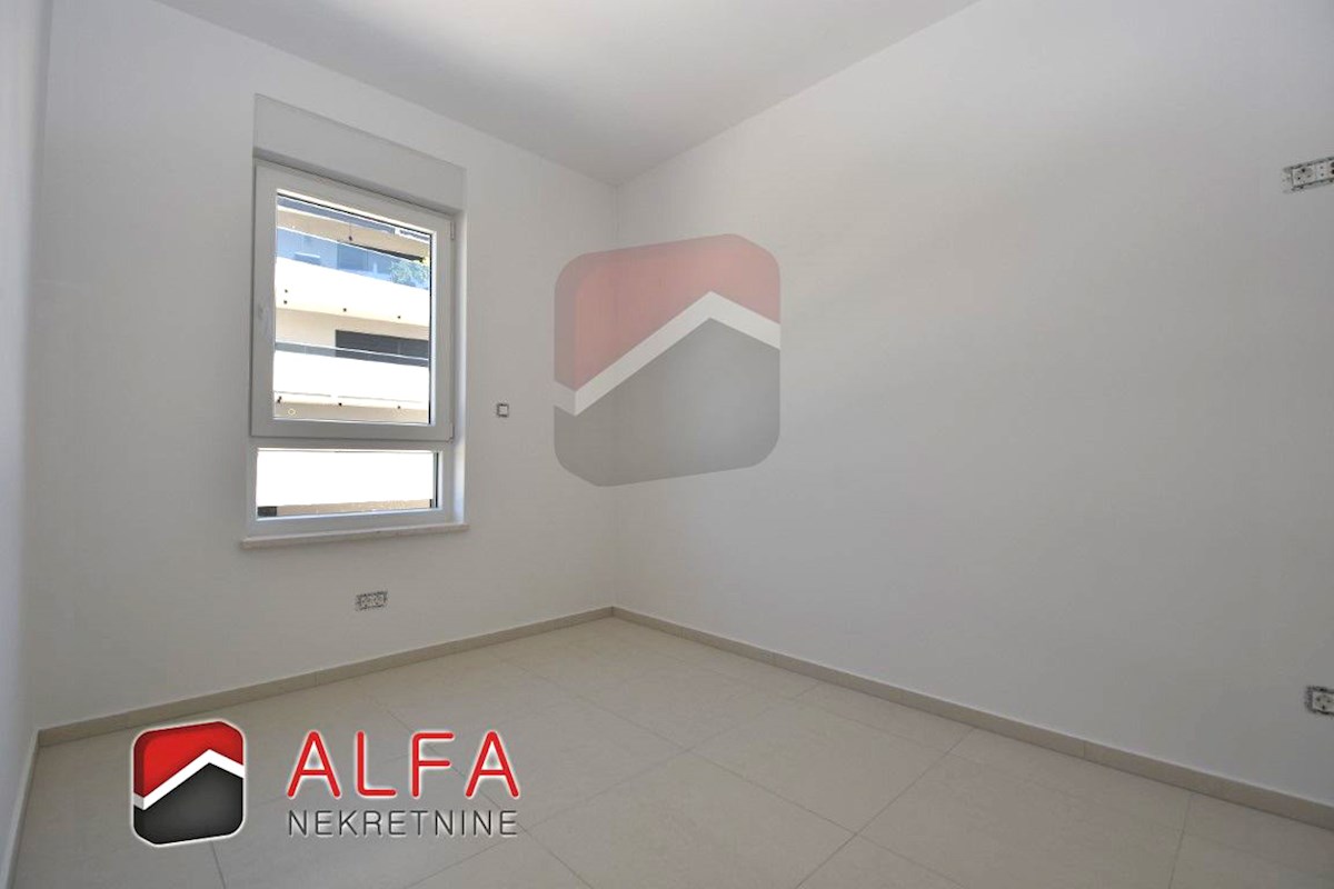 Hrvaška, Vodice, prodamo nov trisobni apartma, prvo nadstropje, pogled na morje