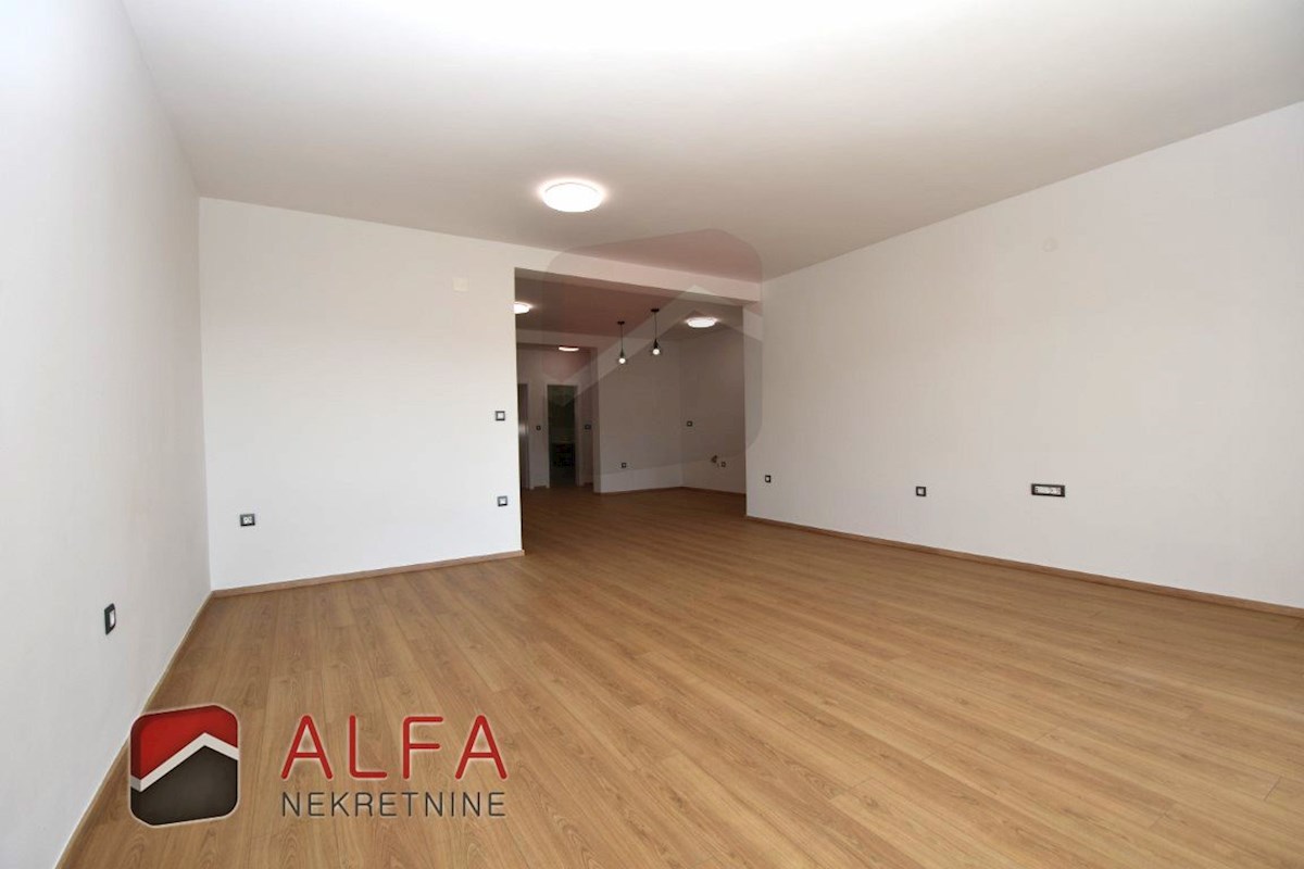 Hrvaška, Vodice, prodamo nov trisobni apartma, prvo nadstropje
