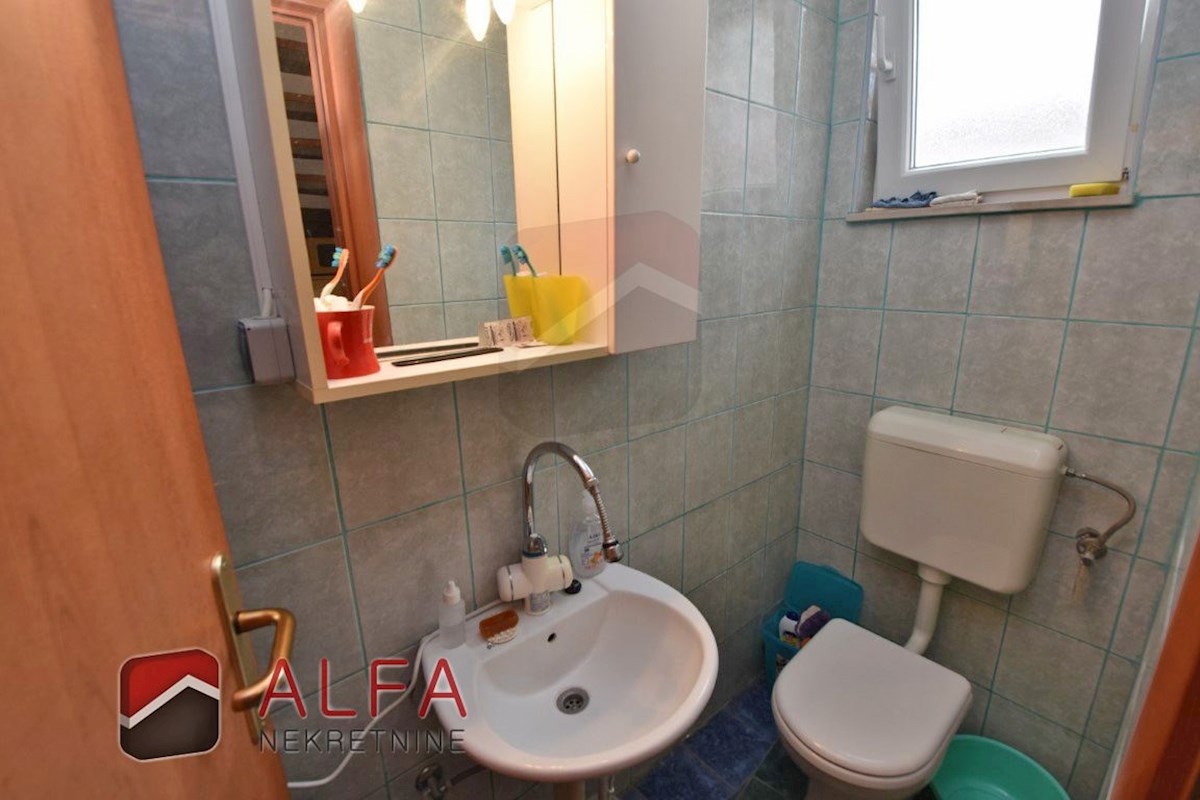 Hrvaška, Jadrija – prodaja dvojna družinska hiša, vrt in majhen bazen