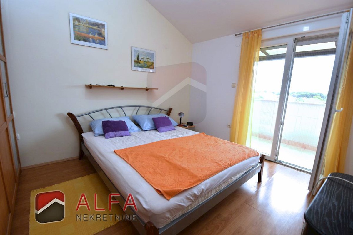 Hrvaška, Jadrija – prodaja dvojna družinska hiša, vrt in majhen bazen