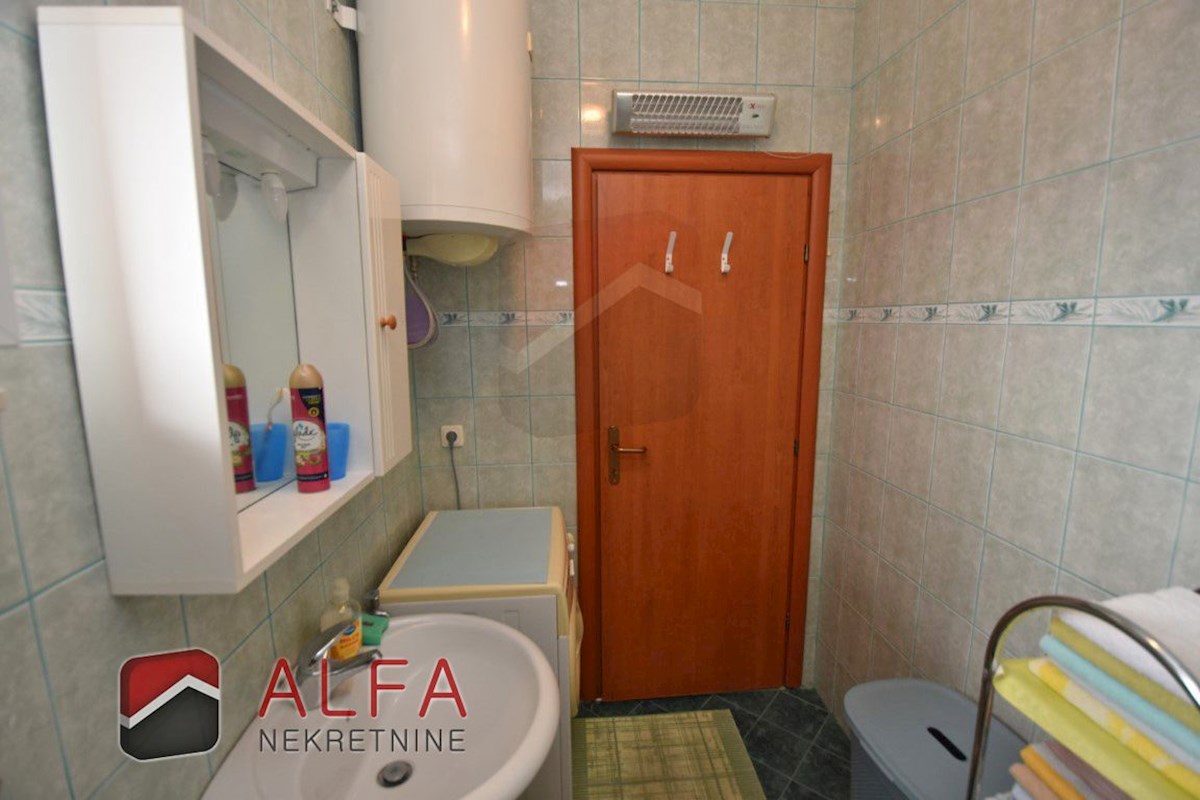 Hrvaška, Jadrija – prodaja dvojna družinska hiša, vrt in majhen bazen