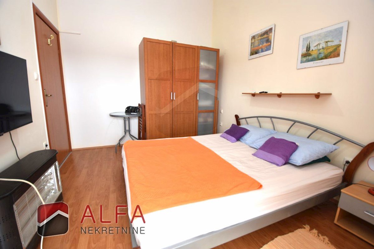 Hrvaška, Jadrija – prodaja dvojna družinska hiša, vrt in majhen bazen