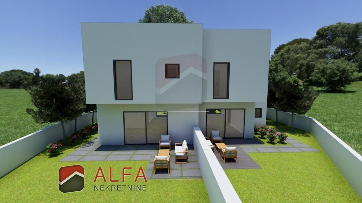 Hrvaška, Vodice – prodaja nova polpritlična dvonadstropna hiša z lastnim vrtom