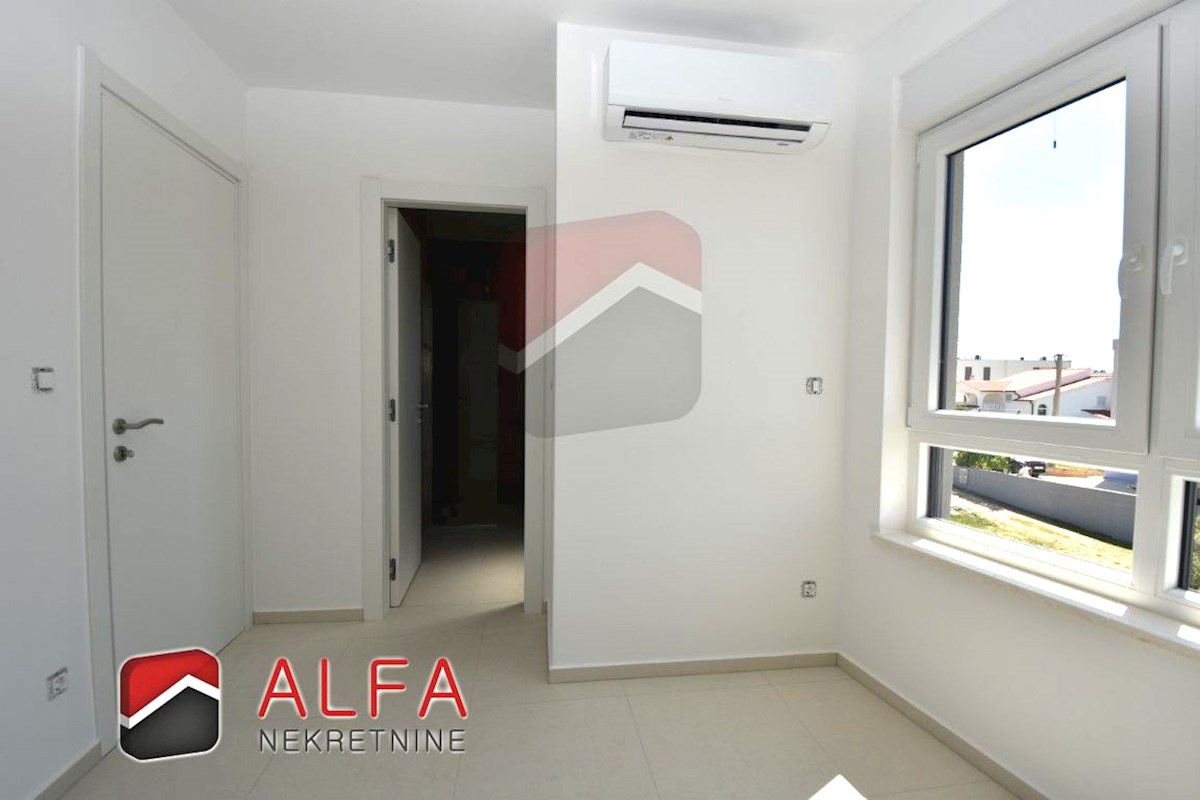 Hrvaška, Vodice, prodamo nov dvosobni apartma, prvo nadstropje, pogled na morje
