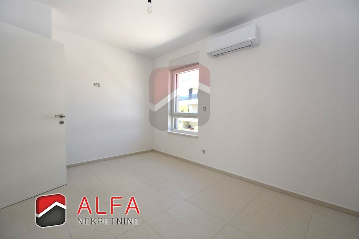 Hrvaška, Vodice, prodamo nov dvosobni apartma, prvo nadstropje, pogled na morje