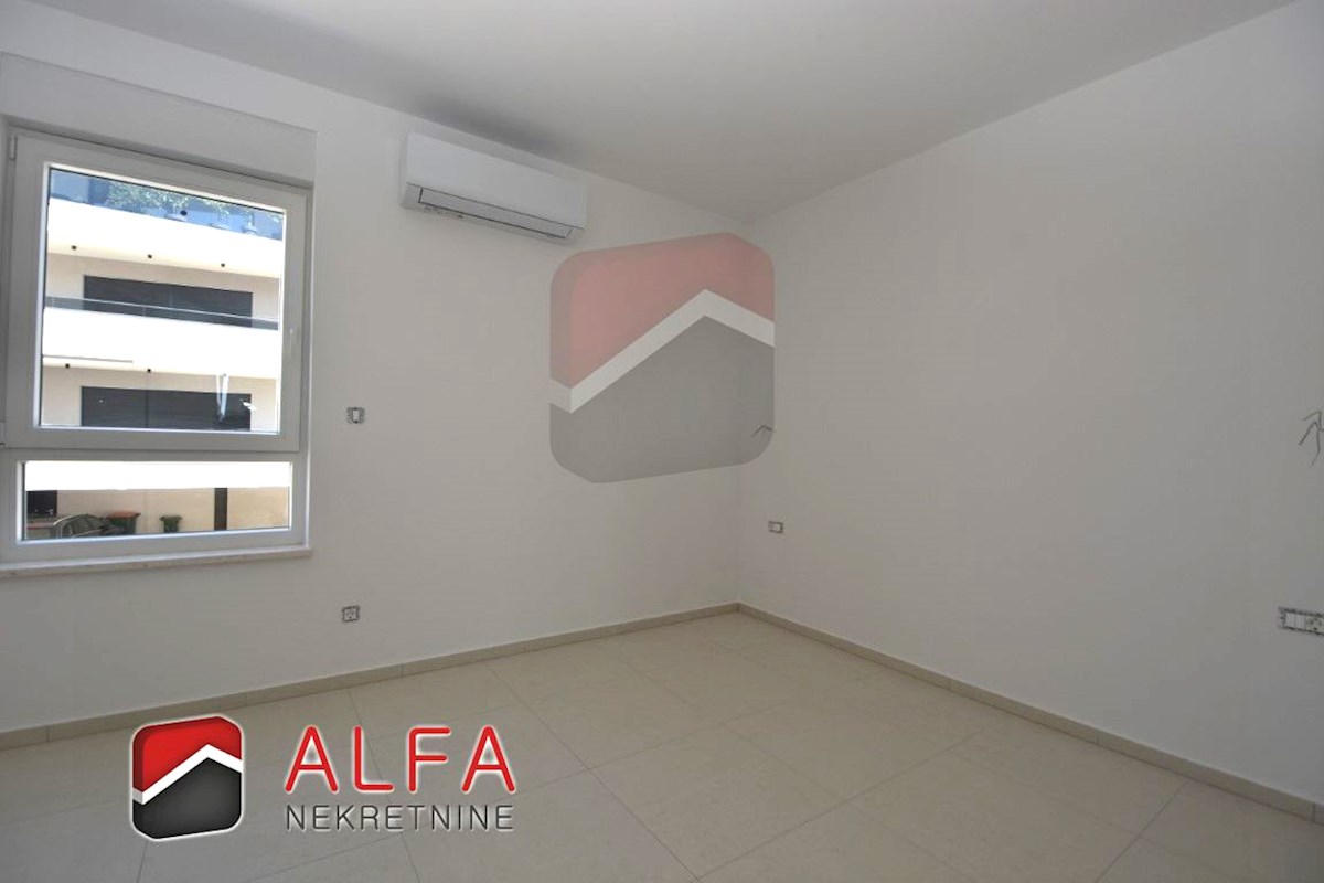 Hrvaška, Vodice, prodamo nov dvosobni apartma, prvo nadstropje, pogled na morje