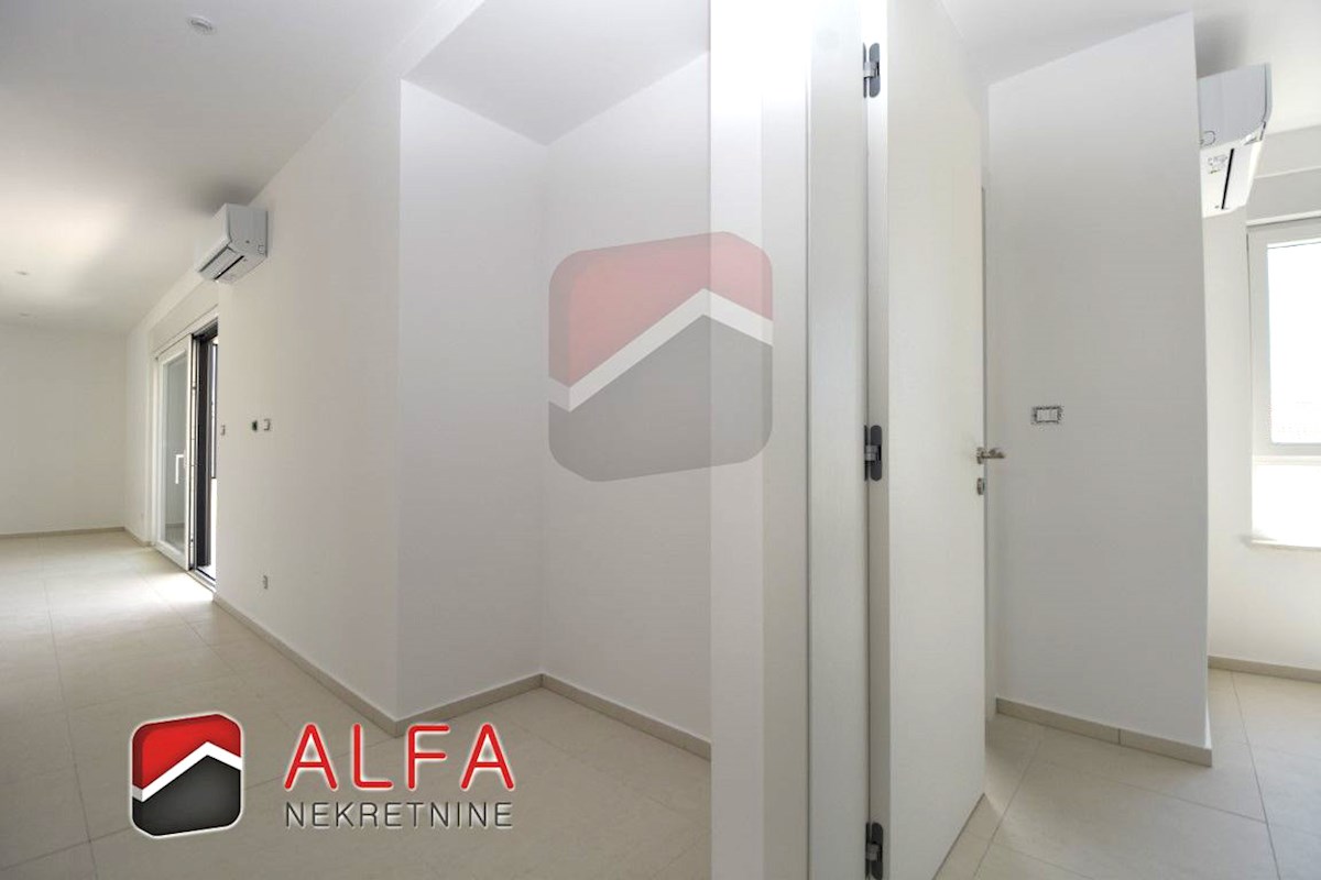 Hrvaška, Vodice, prodamo nov dvosobni apartma, prvo nadstropje, pogled na morje