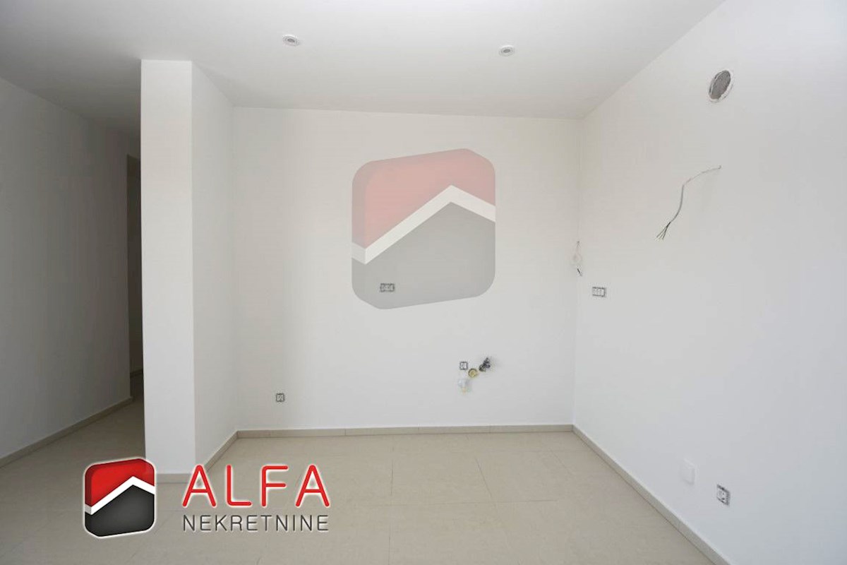 Hrvaška, Vodice, prodamo nov dvosobni apartma, prvo nadstropje, pogled na morje
