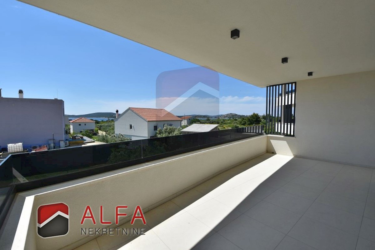 Hrvaška, Vodice, prodamo nov dvosobni apartma, prvo nadstropje, pogled na morje