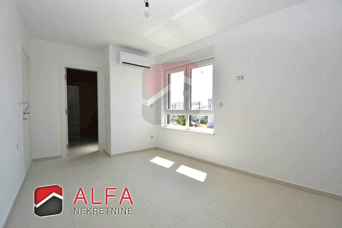 Hrvaška, Vodice, prodamo nov dvosobni apartma, prvo nadstropje, pogled na morje