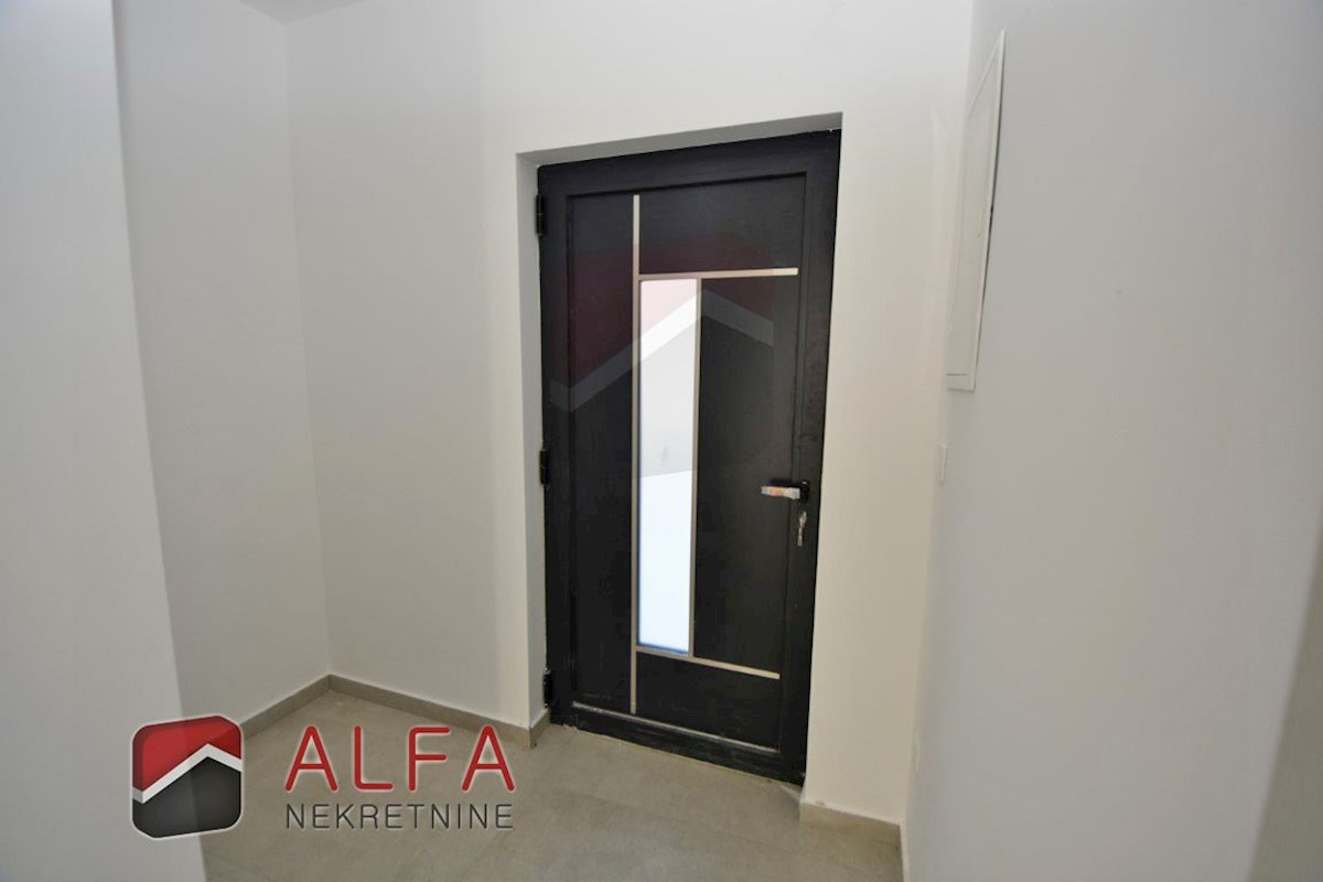 Hrvaška, Vodice, Srima, prodamo novo hišo dvojček, blizu morja