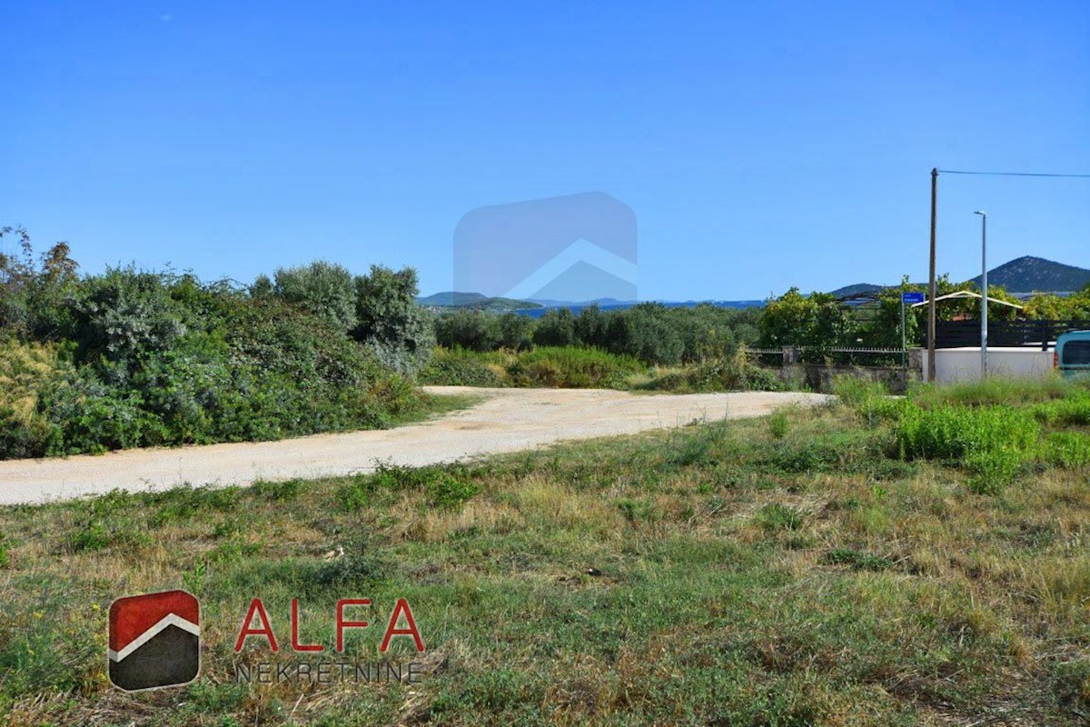 Hrvaška, Tribunj, prodaja se atraktivno gradbeno zemljišče s pogledom na morje