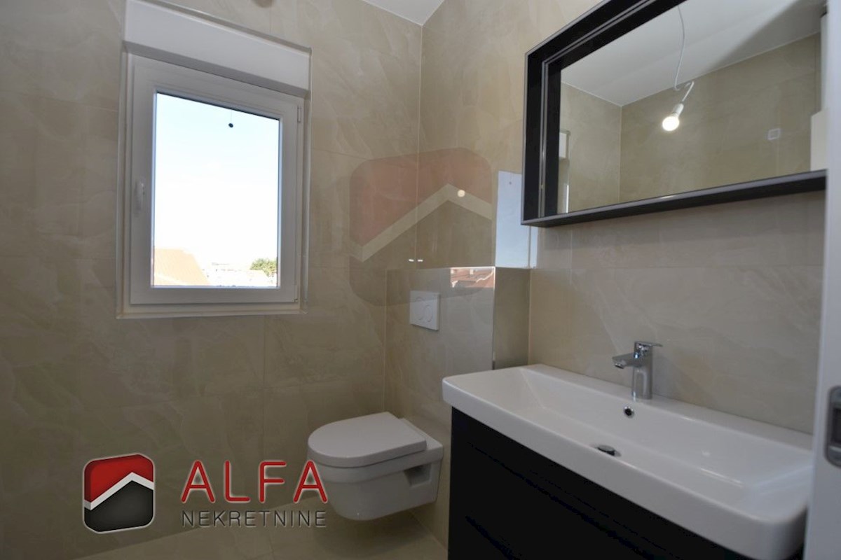 Hrvaška, Vodice – prodaja novo udobno stanovanje, drugo nadstropje, talno ogrevanje