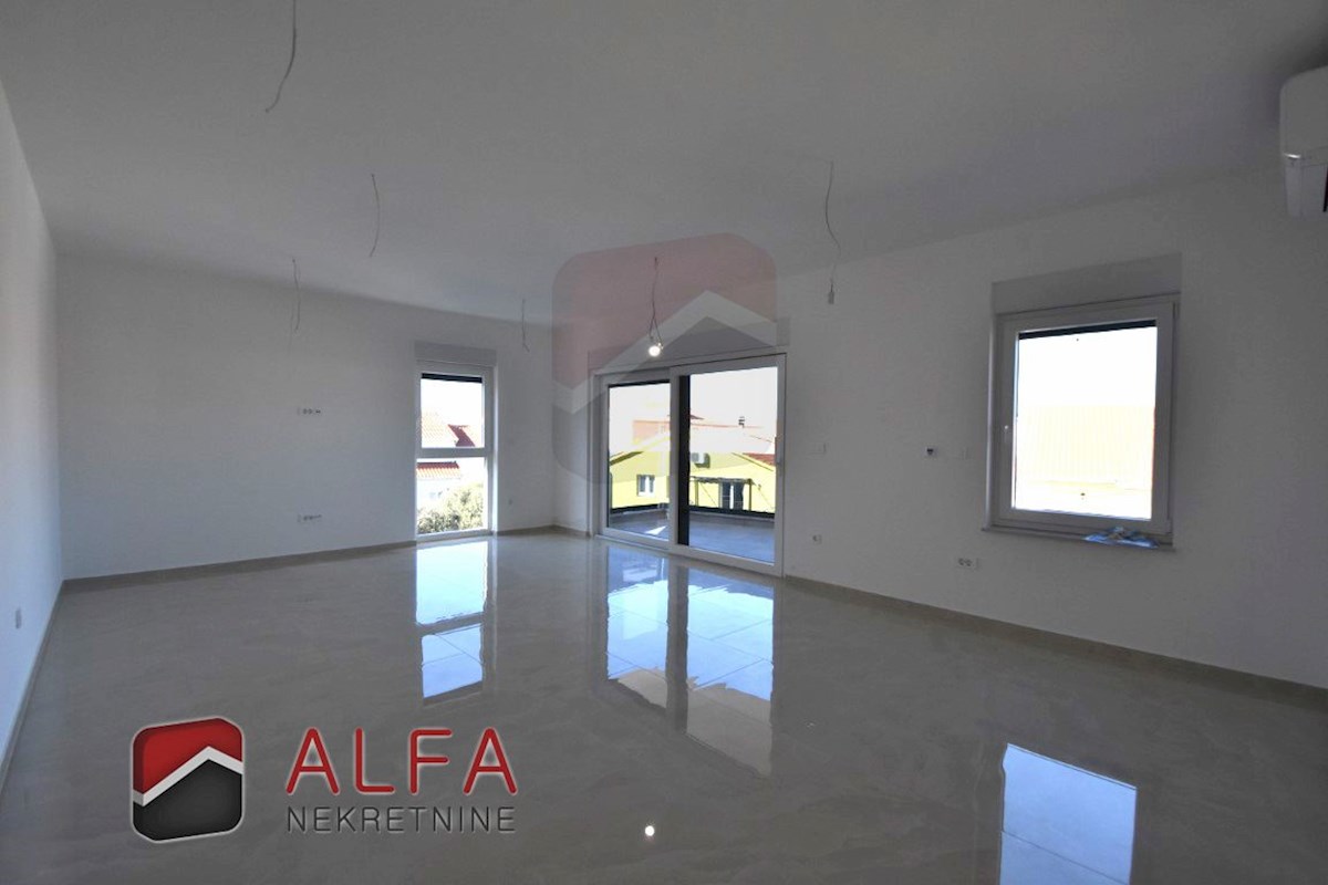 Hrvaška, Vodice – prodaja novo udobno stanovanje, drugo nadstropje, talno ogrevanje