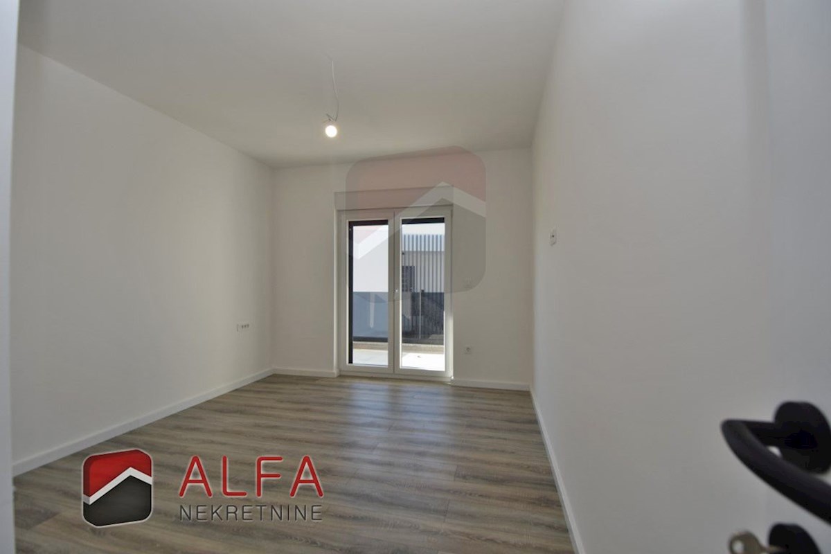 Hrvaška, Vodice – prodaja novo udobno stanovanje, drugo nadstropje, talno ogrevanje