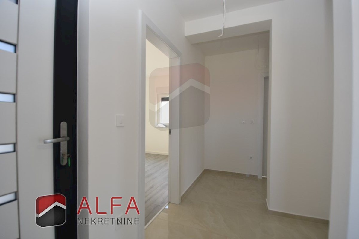 Hrvaška, Vodice – prodaja novo udobno stanovanje, drugo nadstropje, talno ogrevanje