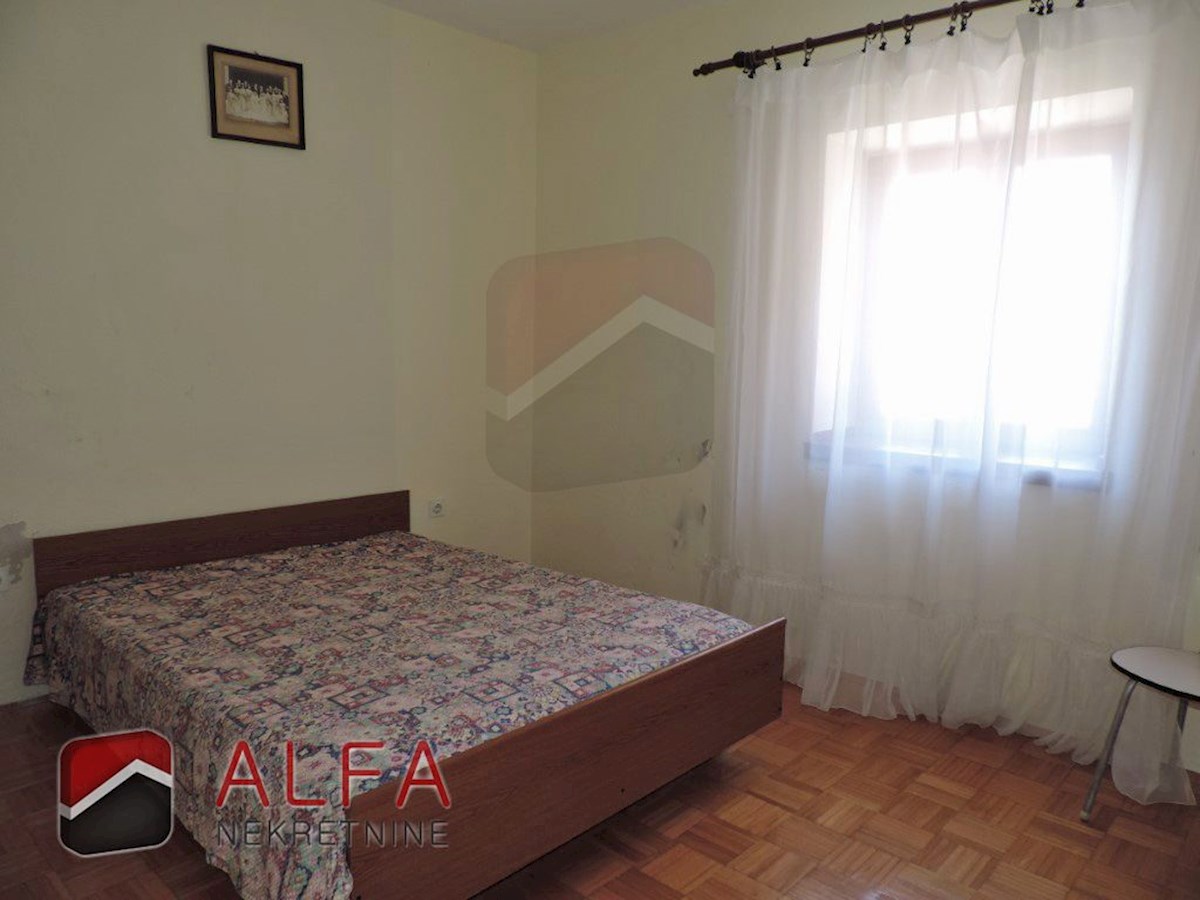 Hrvaška, otok Prvić, Šepurine, prodaja stara kamnita hiša s pogledom na morje