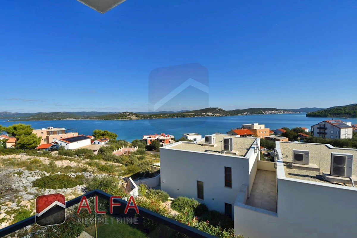 Hrvaška, otok Murter, Betina – ATRAKTIVNO – nova luksuzna družinska vila naprodaj, bazen, garaža in pogled na morje