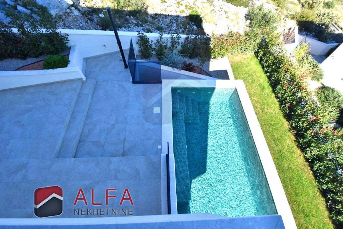 Hrvaška, otok Murter, Betina – ATRAKTIVNO – nova luksuzna družinska vila naprodaj, bazen, garaža in pogled na morje