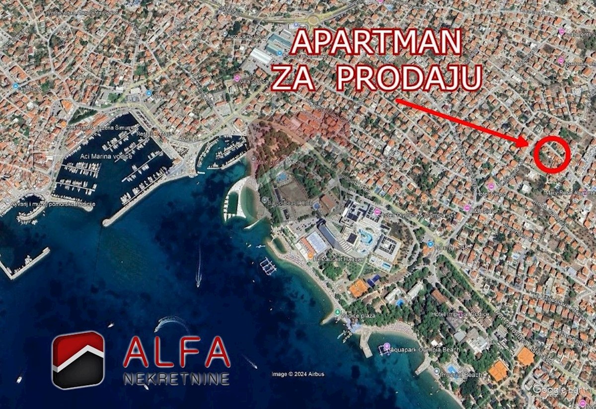 Hrvaška, Vodice, prodaja čudovito opremljeno dvosobno stanovanje v bližini morja