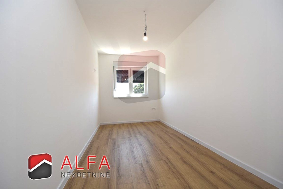 Hrvaška, Vodice, prodamo nov komforten trisobni apartma, prvo nadstropje ​