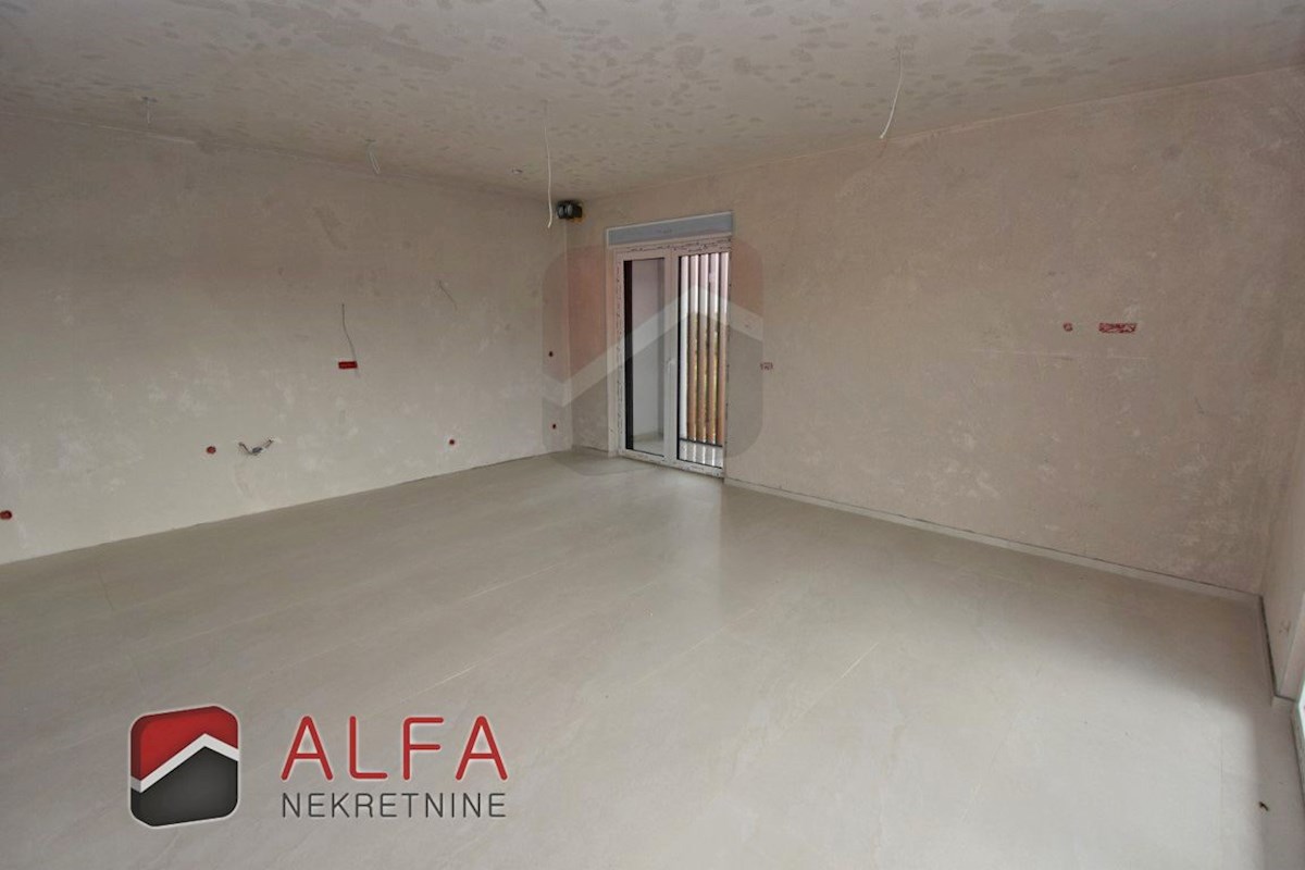 Hrvaška, Vodice, novogradnja, prodamo udobno stanovanje v prvem nadstropju + strešna terasa