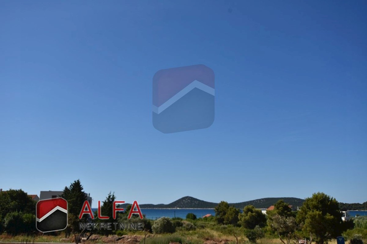 Hrvaška, Vodice, novogradnja, prodaja trisobni apartma, pritličje, vrt