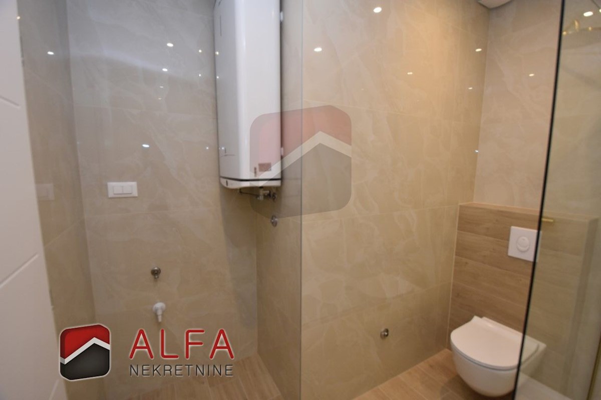 Hrvaška, Vodice, novogradnja, prodaja trisobni apartma, pritličje, vrt