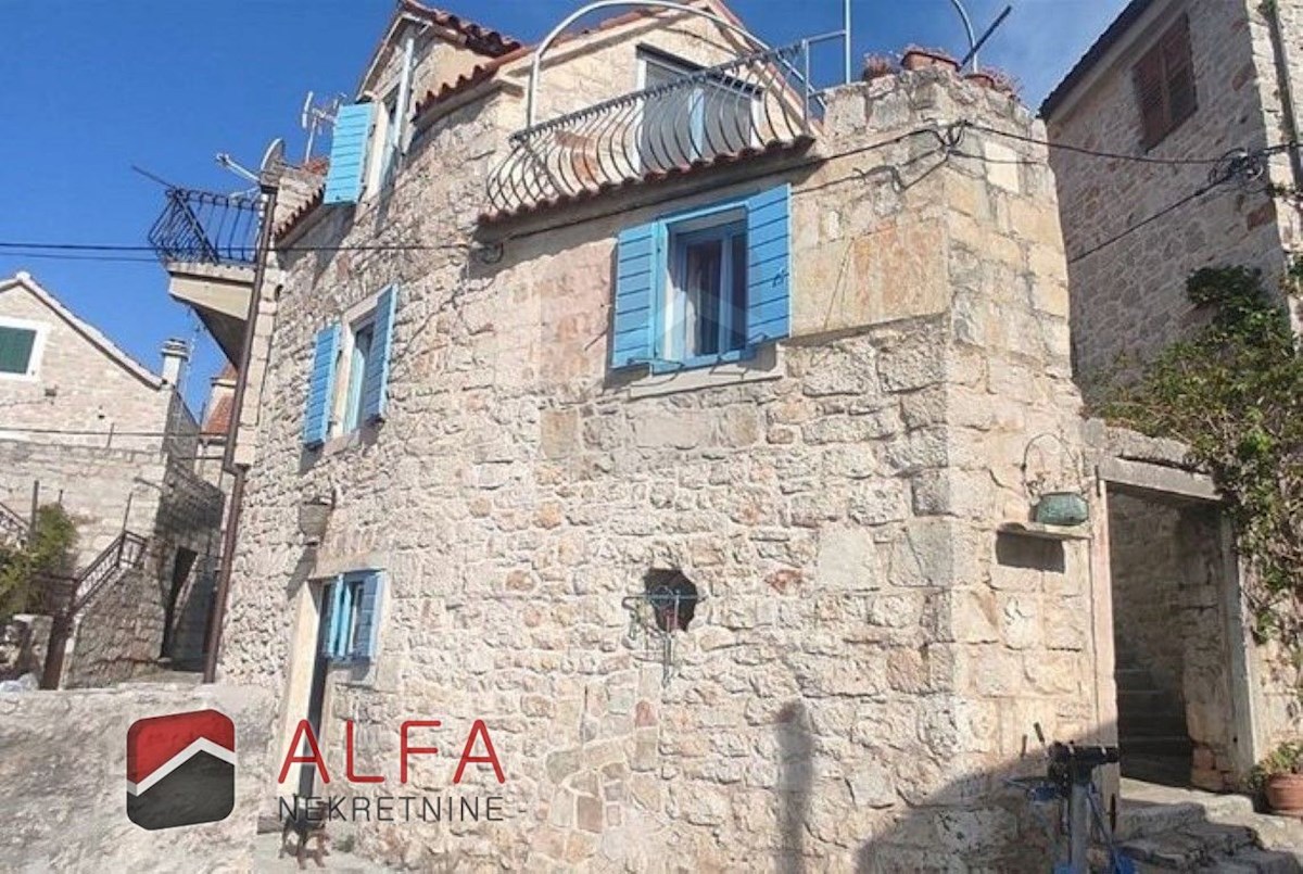 Hrvaška, otok Prvić, Šepurine, prodaja stara kamnita hiša s pogledom na morje