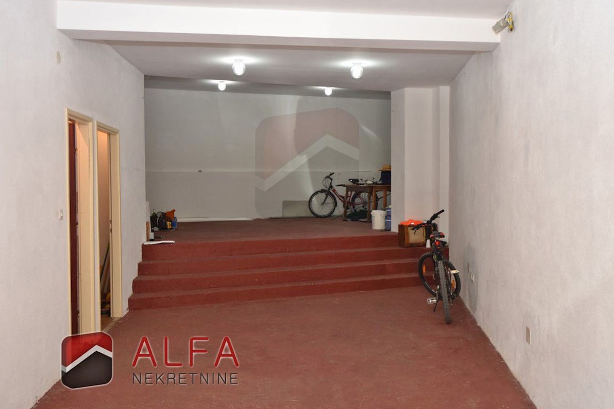 Vodice – prodaja poslovni prostor na odlični lokaciji v središču mesta