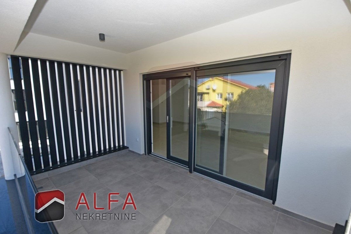 Hrvaška, Vodice – prodaja novo udobno stanovanje, prvo nadstropje, talno ogrevanje