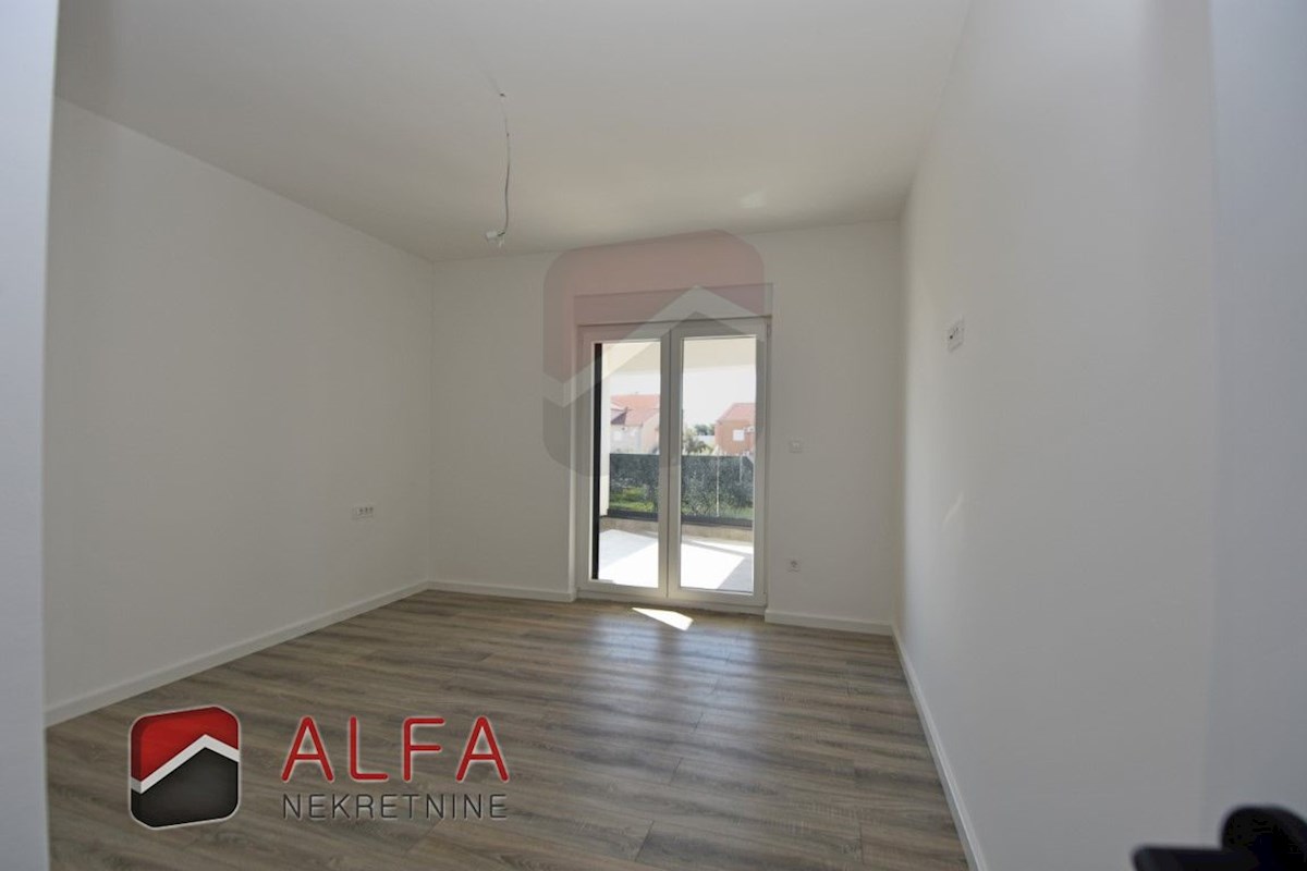 Hrvaška, Vodice – prodaja novo udobno stanovanje, prvo nadstropje, talno ogrevanje