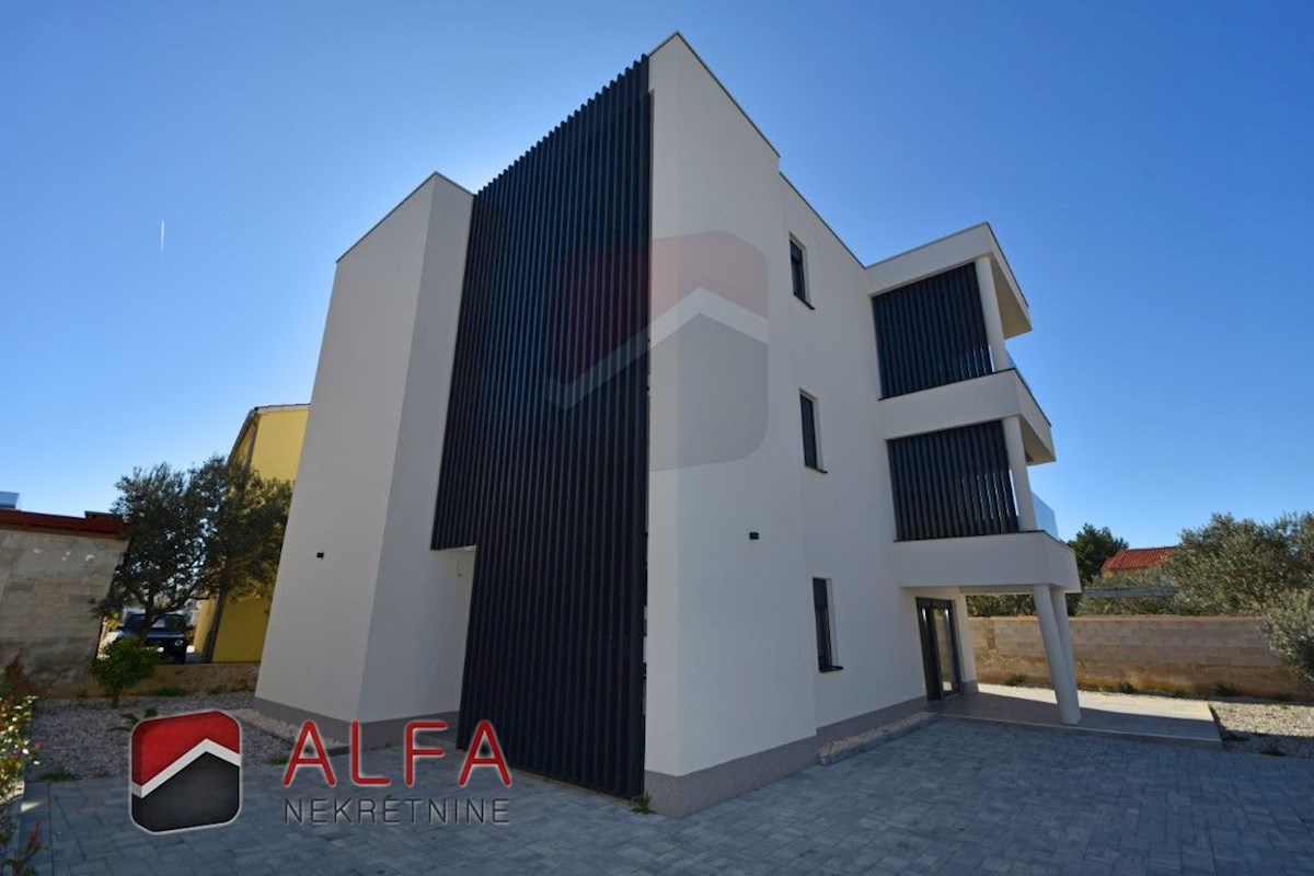 Hrvaška, Vodice – prodaja novo udobno stanovanje, prvo nadstropje, talno ogrevanje