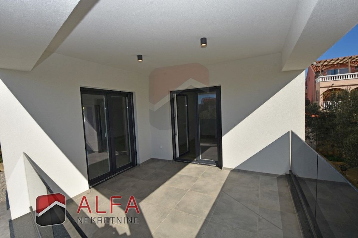 Hrvaška, Vodice – prodaja novo udobno stanovanje, prvo nadstropje, talno ogrevanje