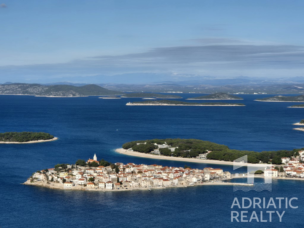 Primošten, enoprostenjsko stanovanje z garažnim parkirnim mestom, pogled na morje