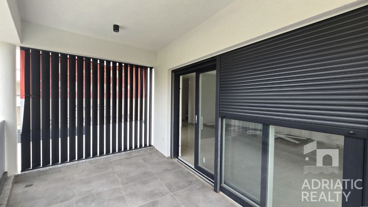 Vodice, sodoben dvosobni stanovanje na mirni lokaciji