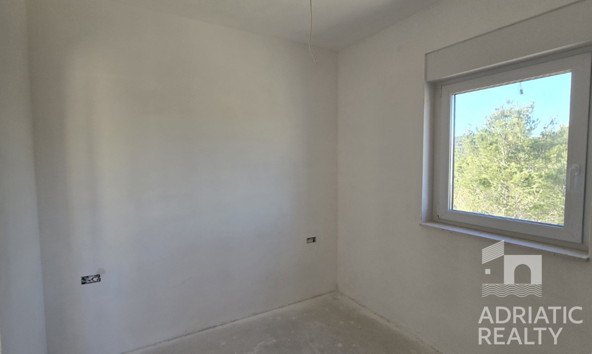 Vodice, moderni dvoetažni apartma s pogledom na morje, 110,31 m2
