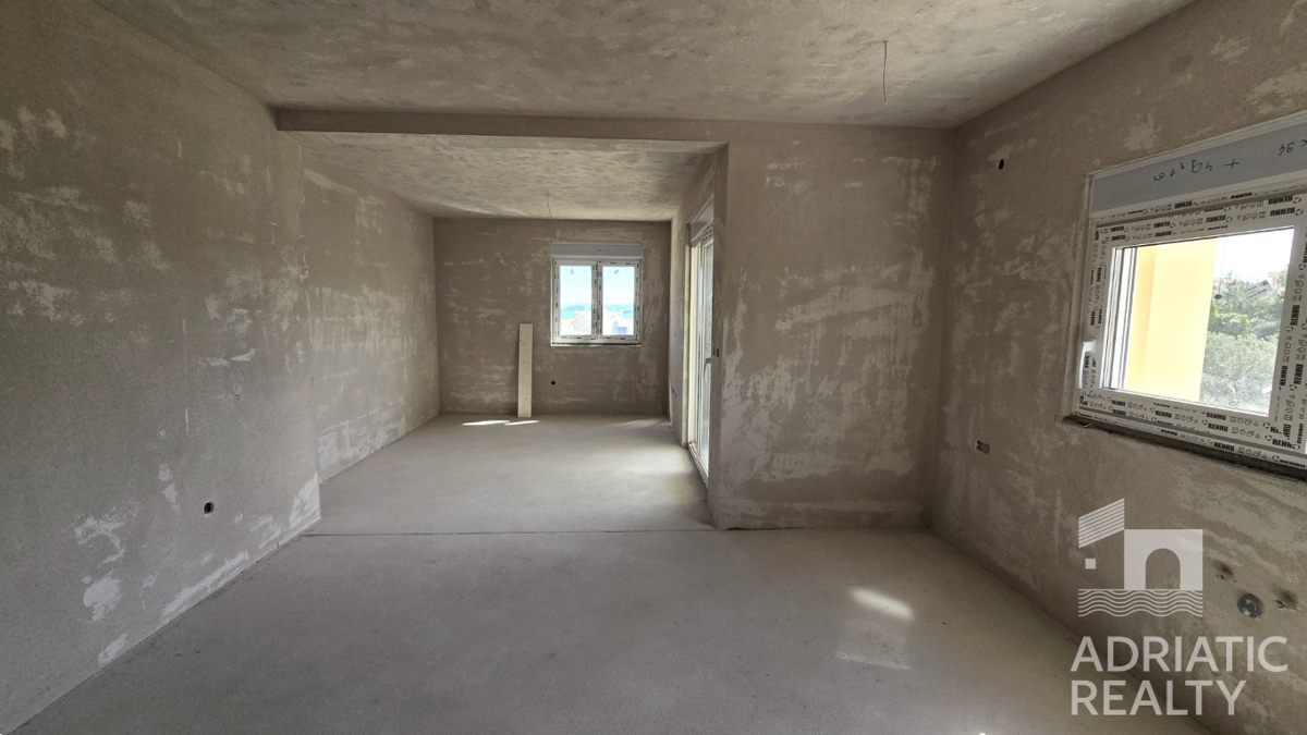 Vodice, dvosobno stanovanje z razgledom na morje