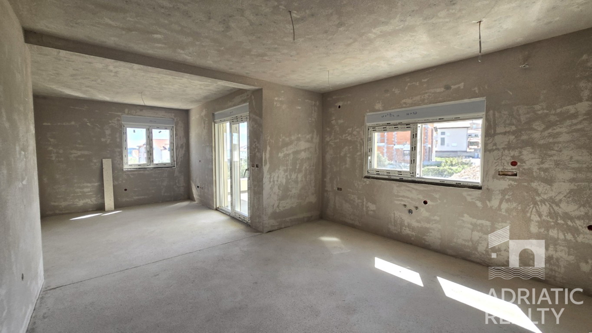 Vodice, dvosobno stanovanje z razgledom na morje