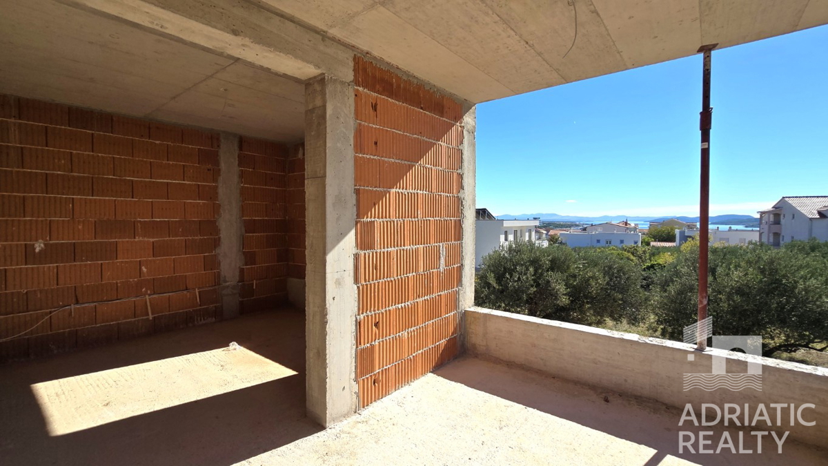 Vodice, dvosobno stanovanje z razgledom na morje