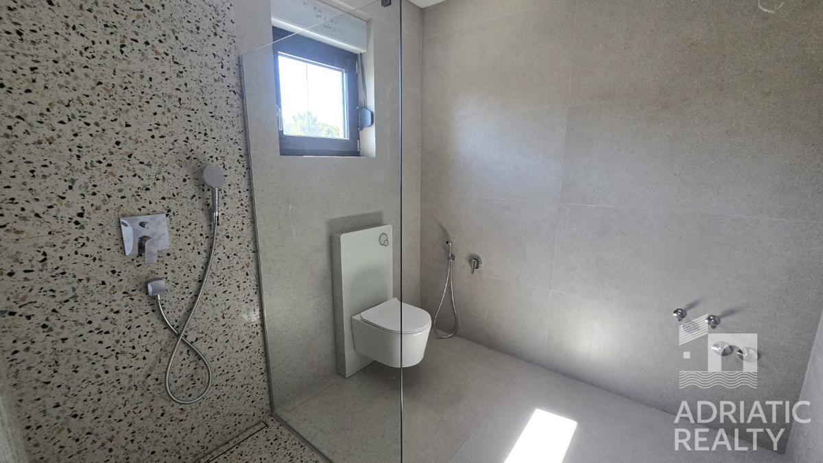 Žaborič, dvosobno ali trisobno penthouse stanovanje z osupljivim pogledom na morje