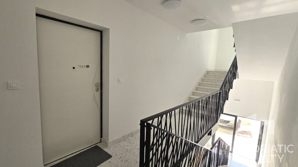 Žaborič, dvosobno ali trisobno penthouse stanovanje z osupljivim pogledom na morje