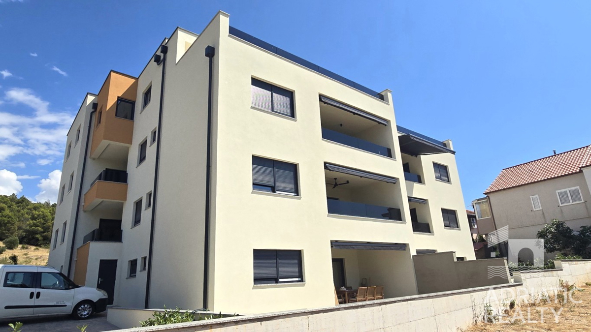 Žaborič, dvosobno ali trisobno penthouse stanovanje z osupljivim pogledom na morje