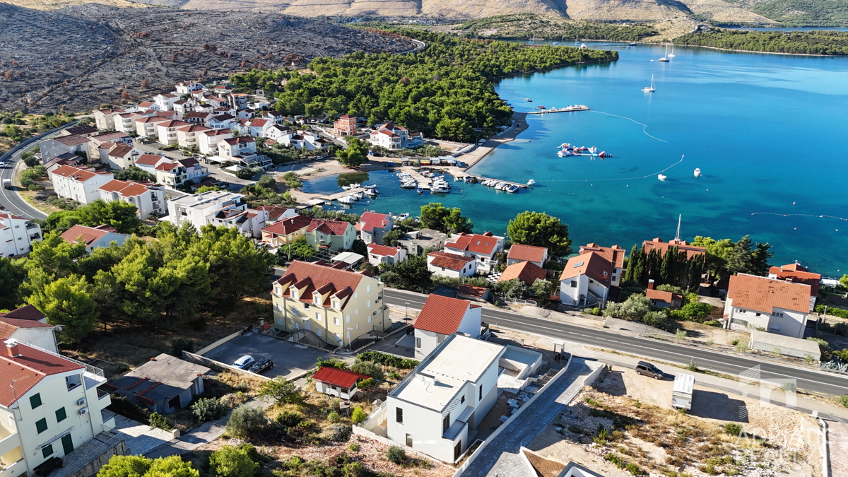 Žaborić, ekskluzivna vila s panoramskim pogledom in bazenom, 150 m od plaže