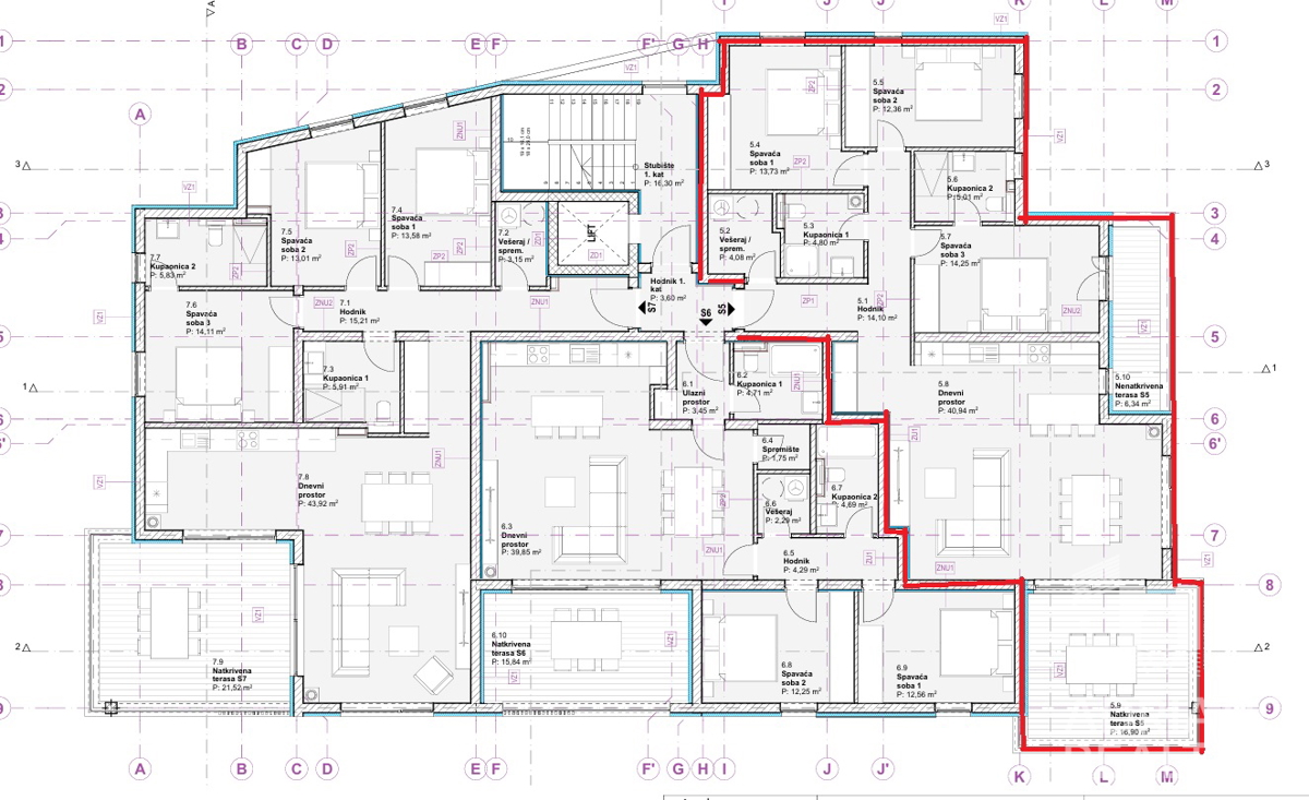 Vodice, prostoren trisobni stan (120,89 m2) s panoramskim razgledom na morje