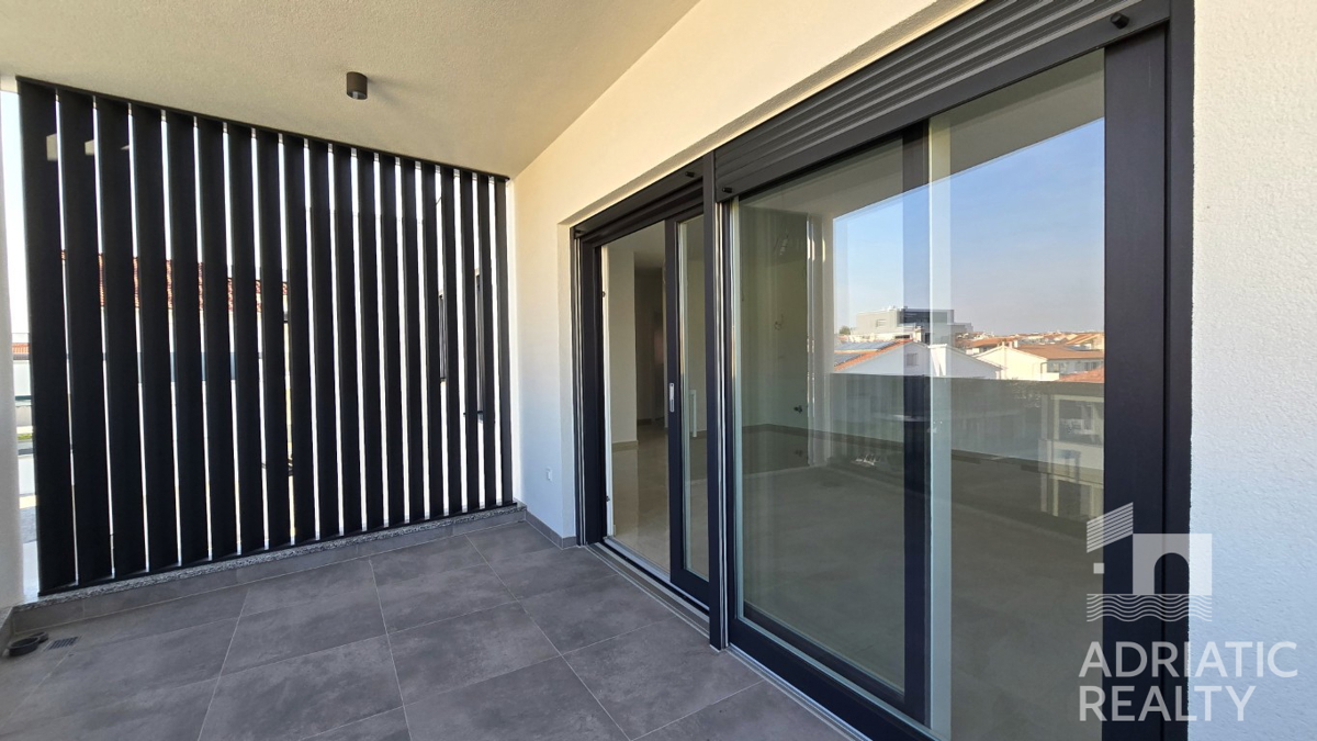 Vodice, prostoren dvosoben stanovanje 600 m od plaže