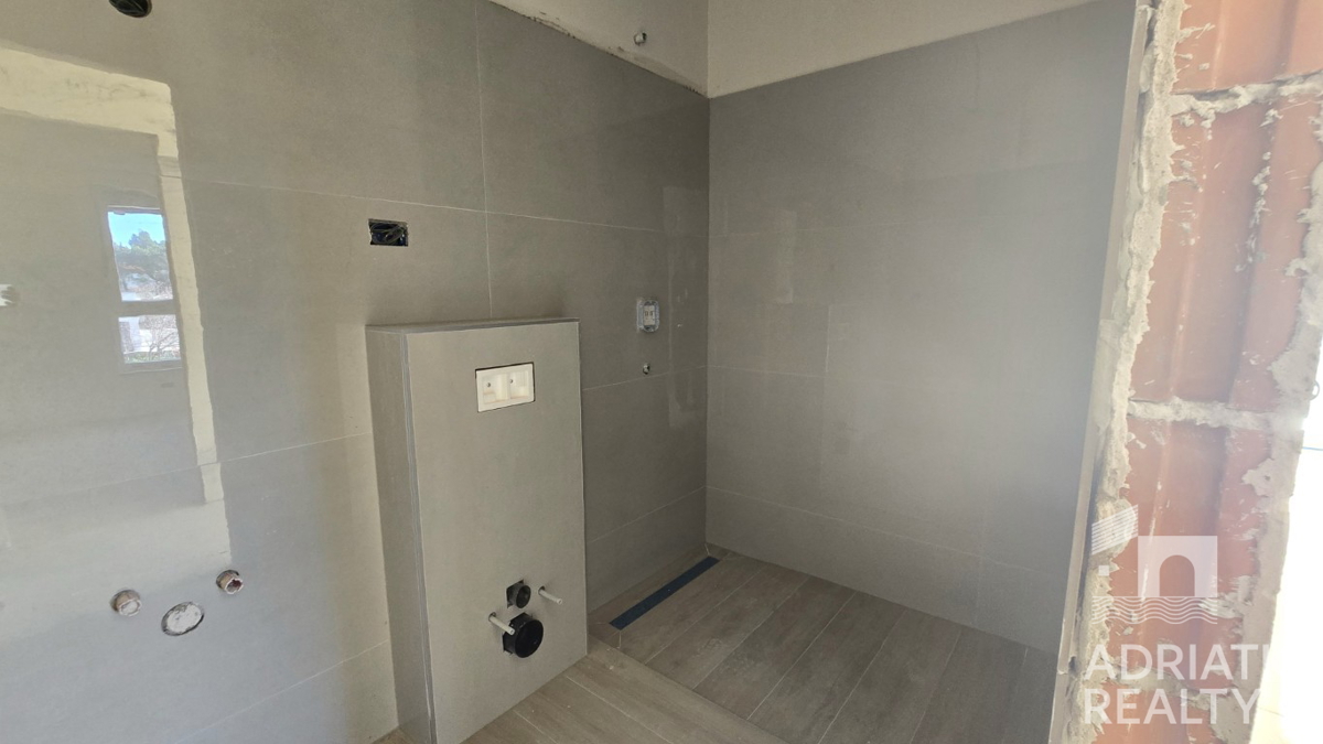 Srima, novogradnja, stanovanje s tremi spalnicami v bližini plaže